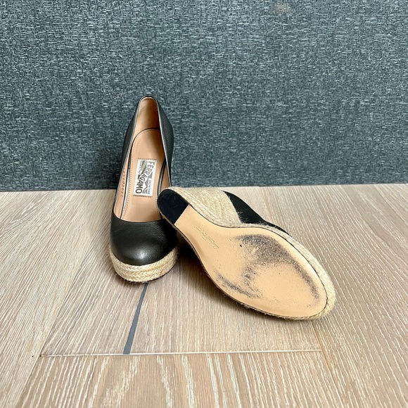 Salvatore Ferragamo Gunmetal colored Wedges in size 6 - Picture 6 of 11